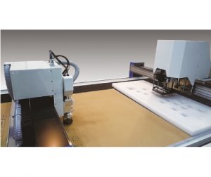 ACS|大型カッティング機・後加工機・カッティングプロッター ACS|大型カッティング機・後加工機・カッティングプロッター