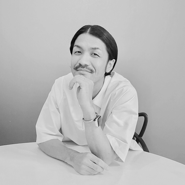 三輪 直之 氏