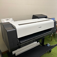 <b>大学教授</b>